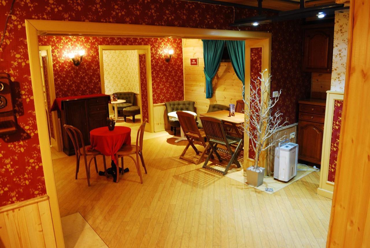 Hotel London Tirana Zewnętrze zdjęcie