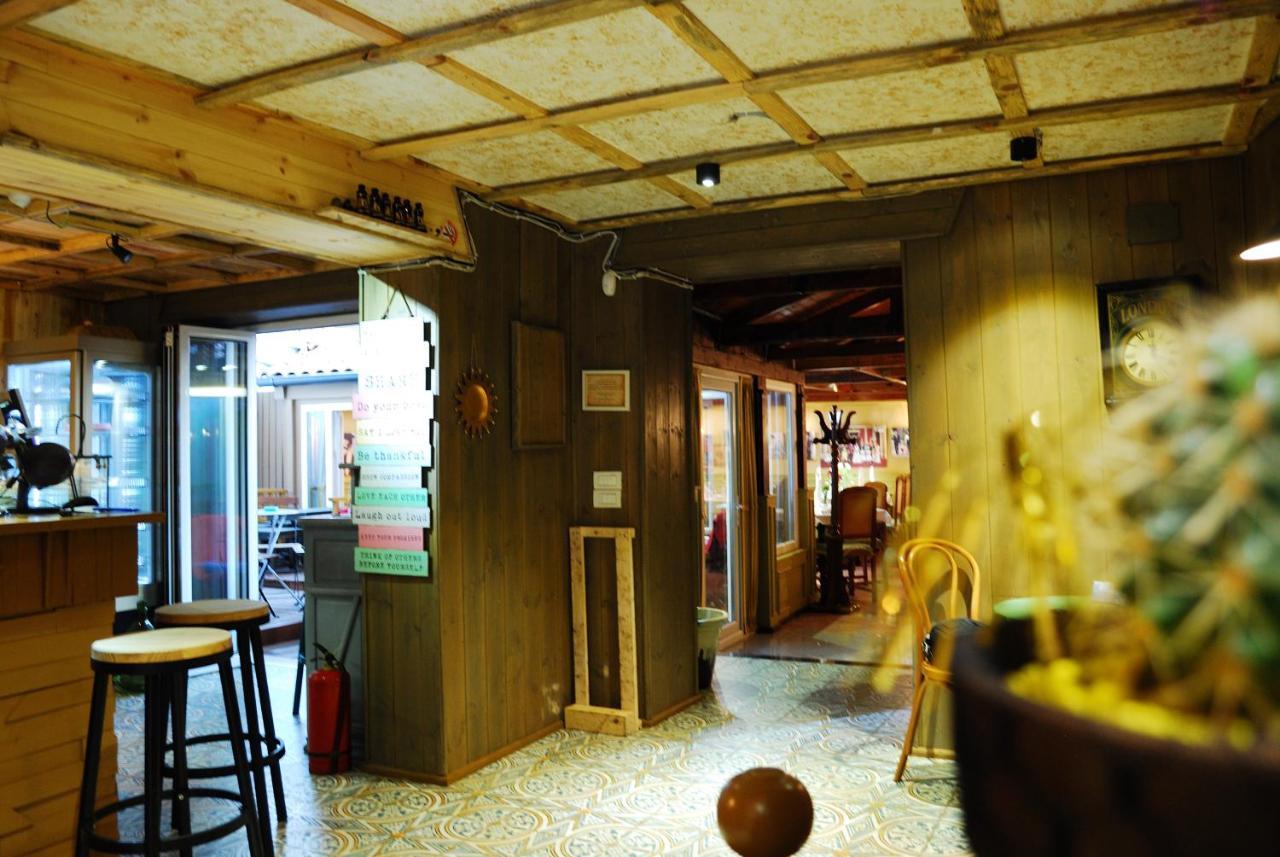 Hotel London Tirana Zewnętrze zdjęcie