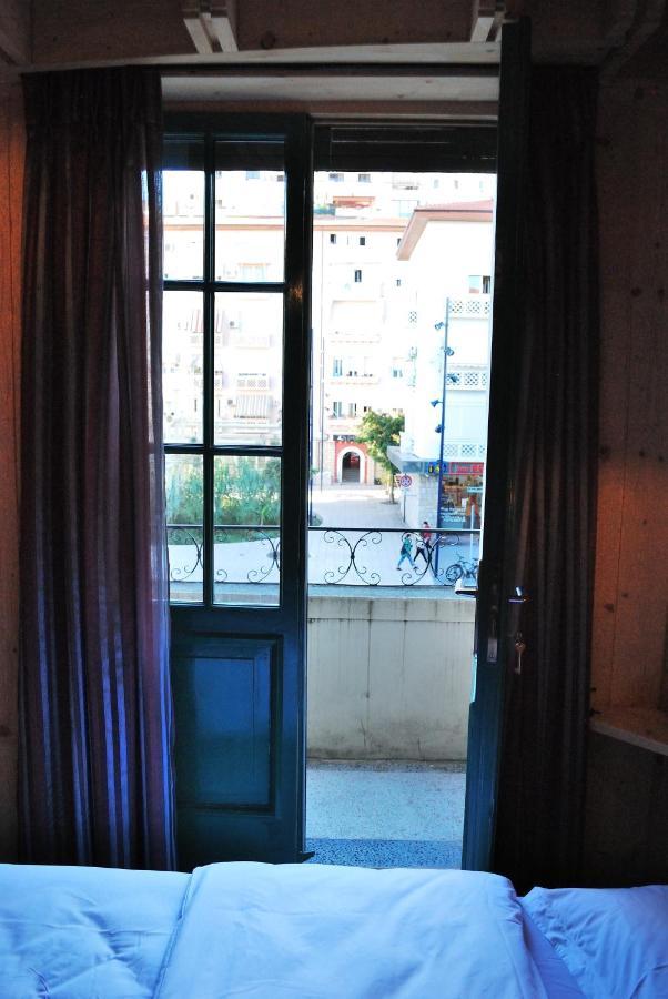 Hotel London Tirana Zewnętrze zdjęcie
