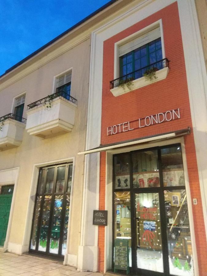 Hotel London Tirana Zewnętrze zdjęcie