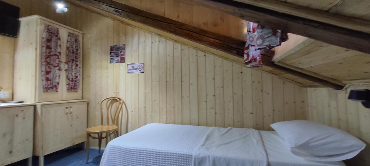 Hotel London Tirana Zewnętrze zdjęcie