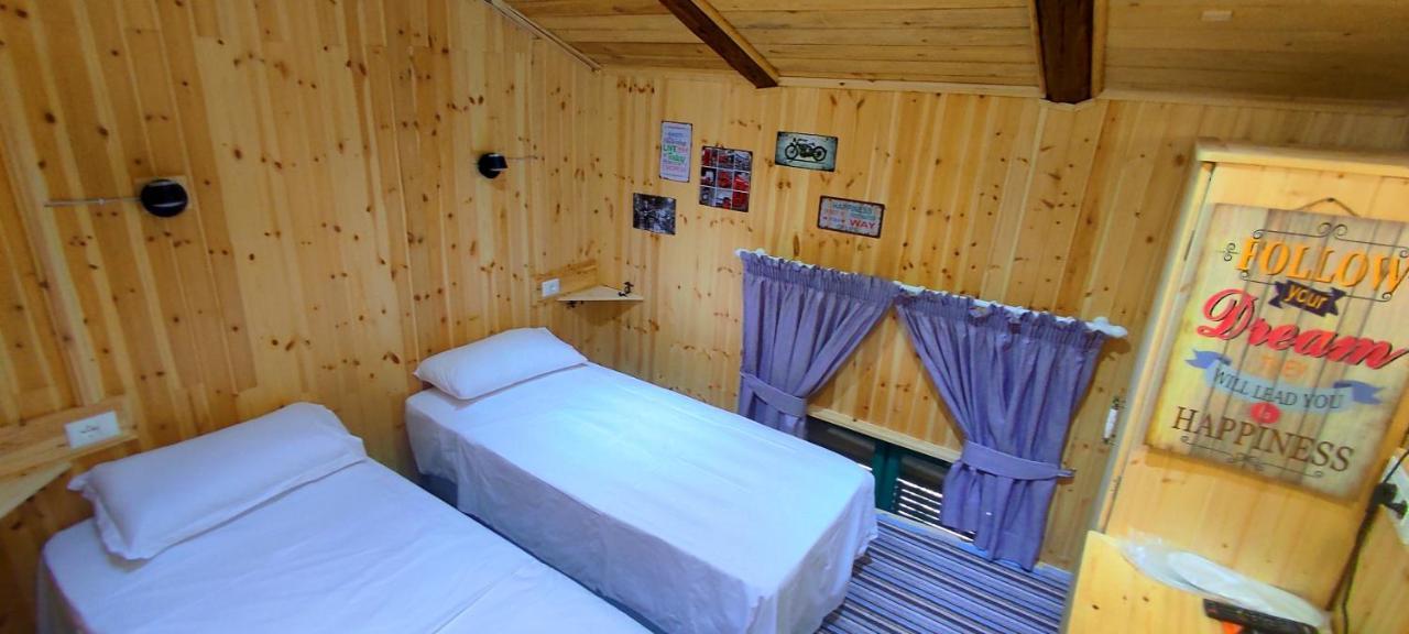 Hotel London Tirana Zewnętrze zdjęcie